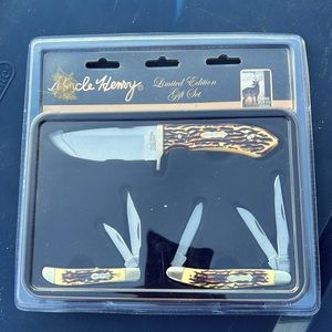 Uncle Henry gift set. Never opened!